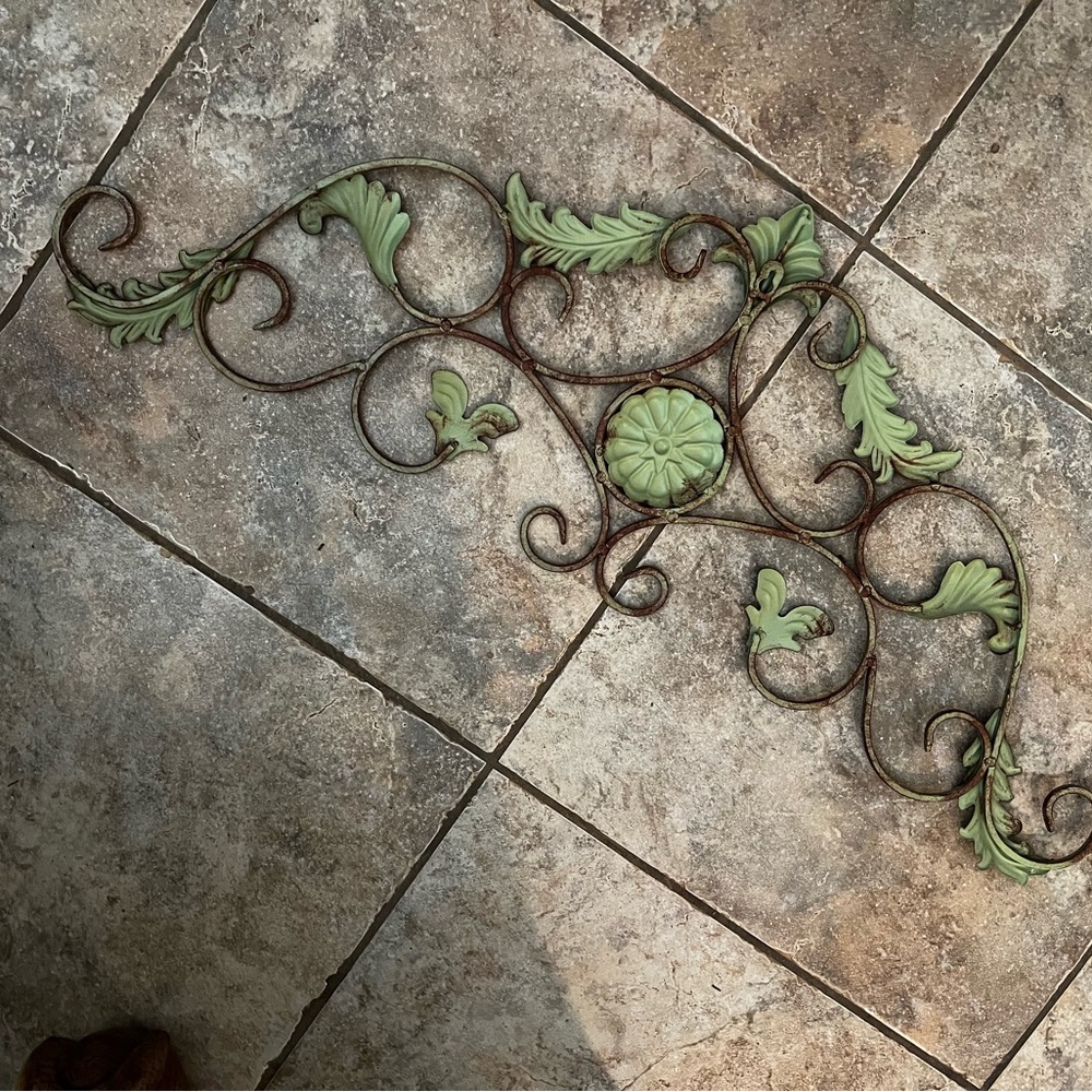 Wrought iron, shabby chic, wall decor